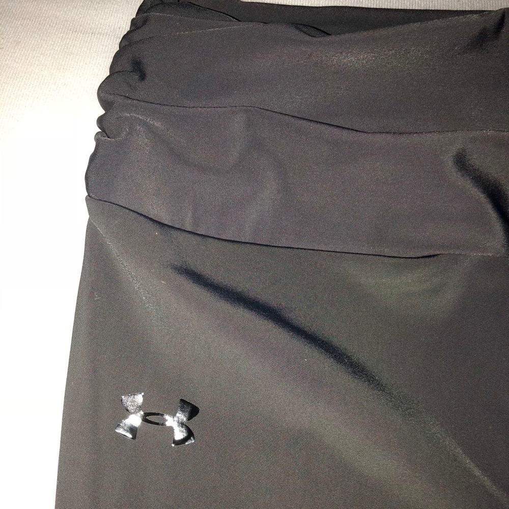 Under Armour grey capri compression pants - Picture 2 of 6
